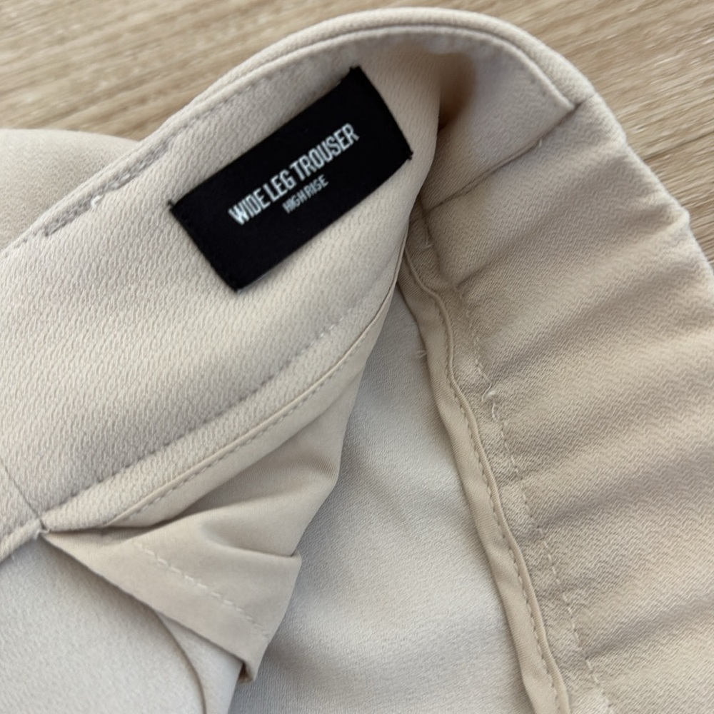Express Beige Wide-Leg Trousers size 8 - Picture 3 of 5